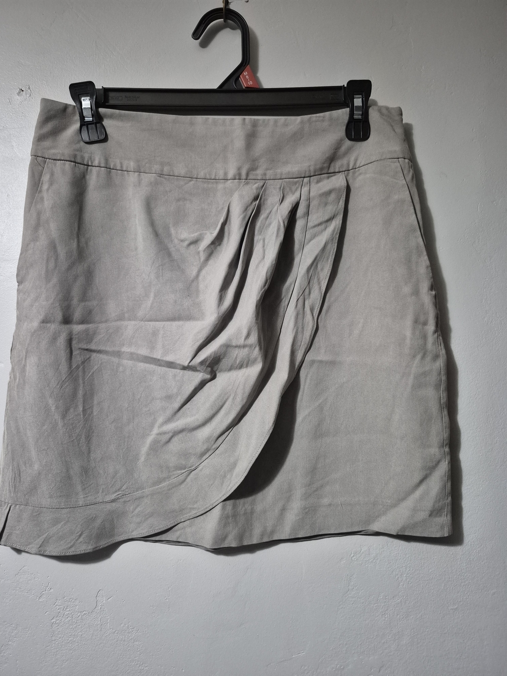 LOFT Light Gray Pleated A-Line Skirt